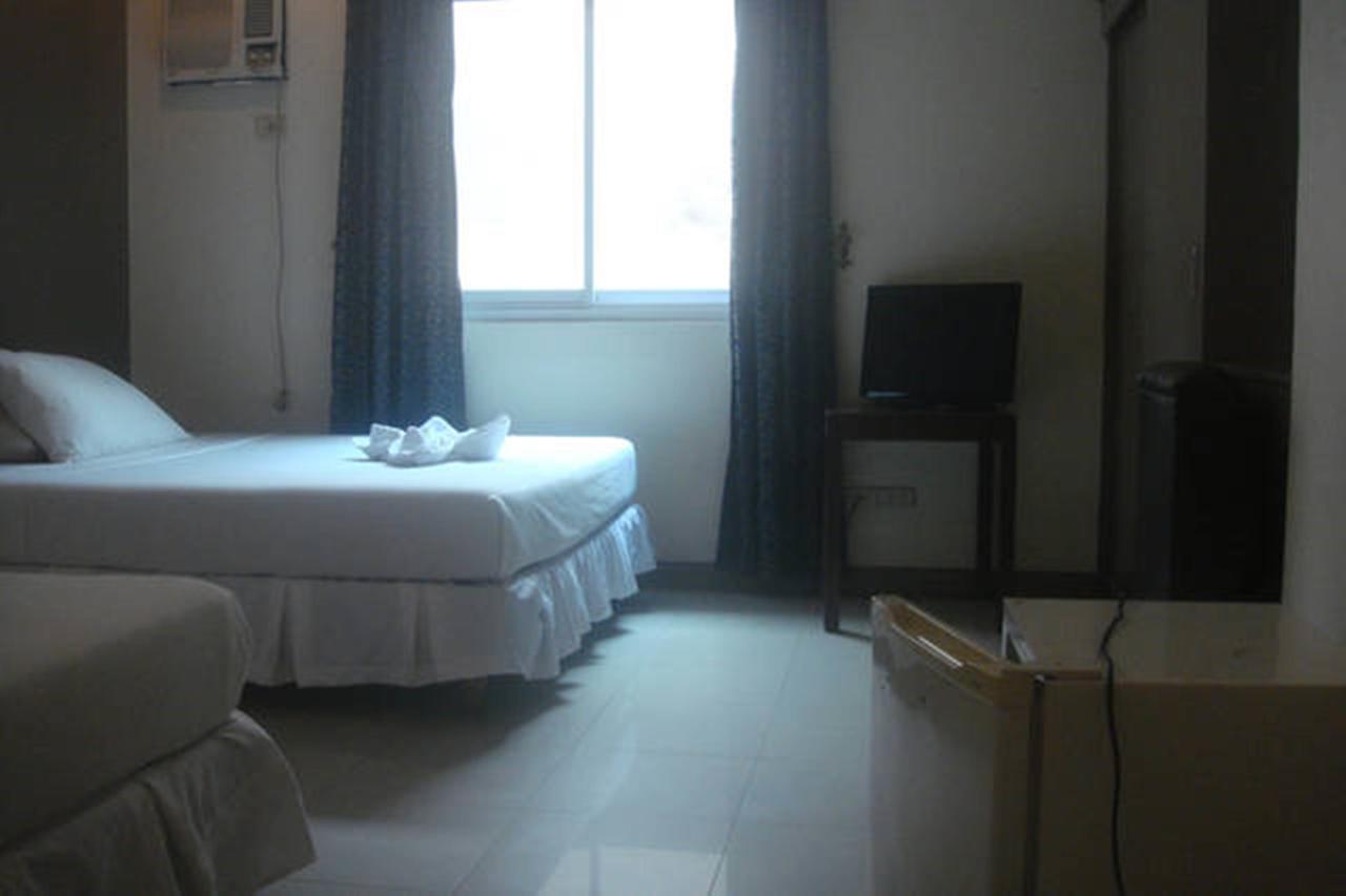 Balibago Villa Hotel Angeles Exterior photo