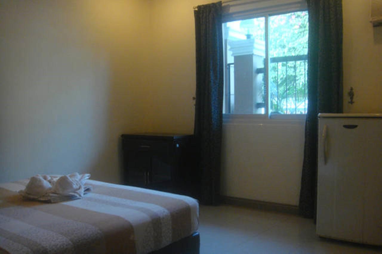 Balibago Villa Hotel Angeles Exterior photo